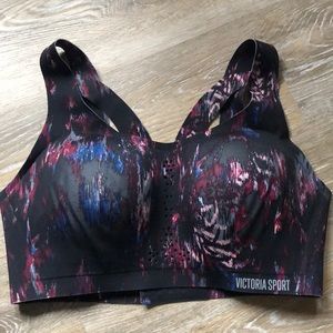 Victoria’s Secret sports bra
